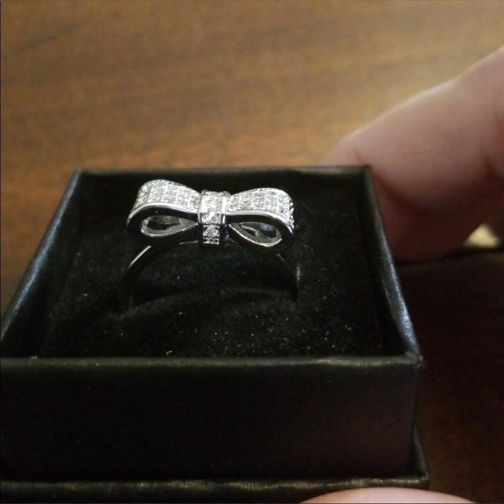 Vintage sterling silver bow ring size 8 - Picture 1 of 5